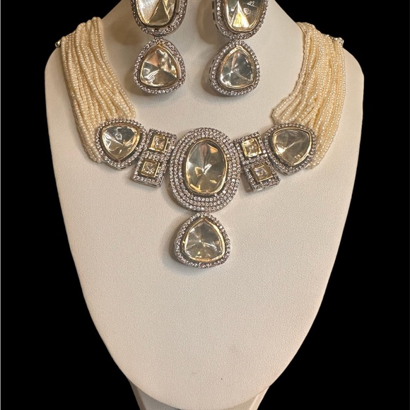 Indian Bridal Kundan Necklace, 12” long- length adjustable with tassel, white - Picture 4 of 12